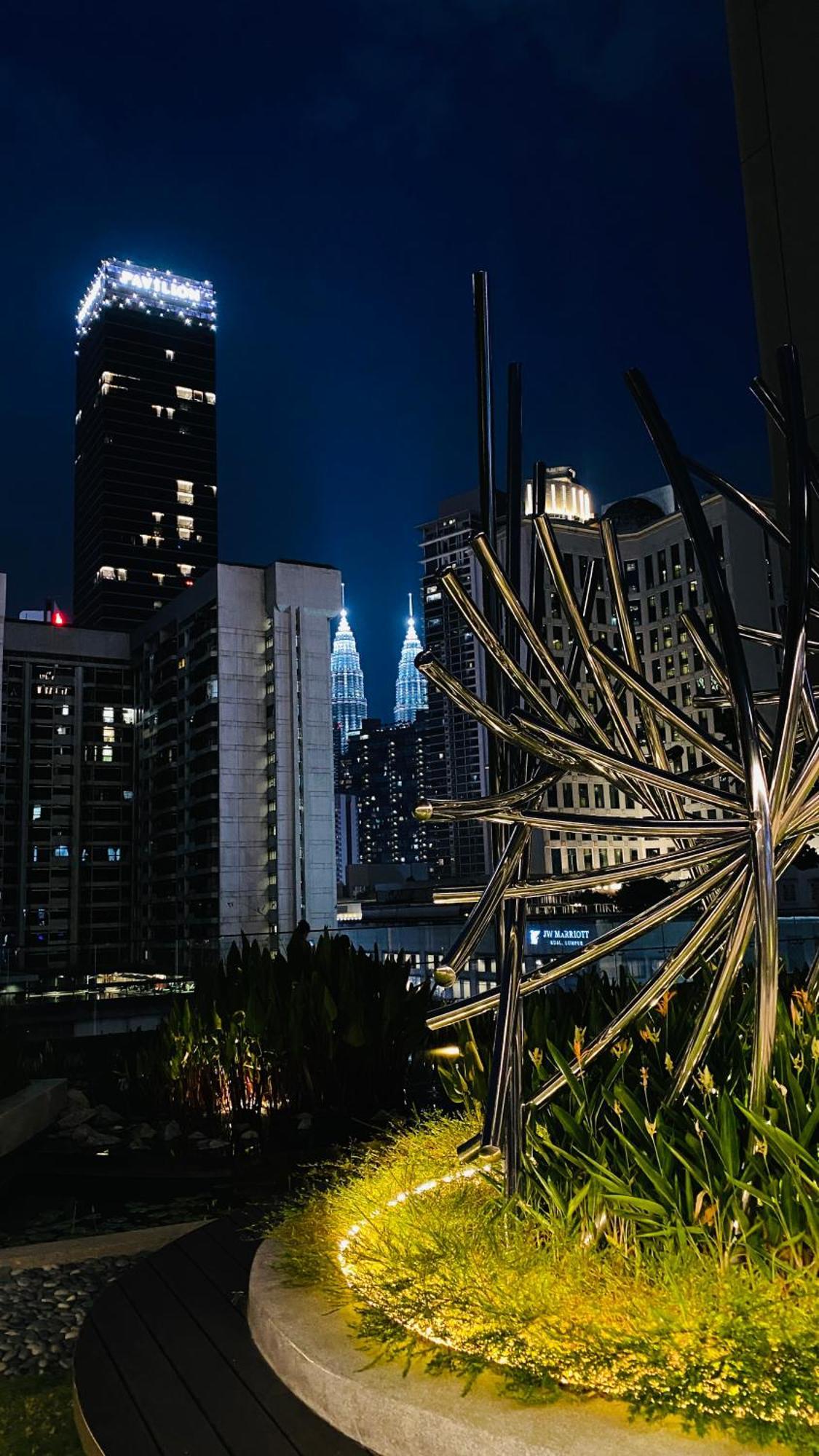 Axon Suites By Galaxy House Kuala Lumpur Exterior photo